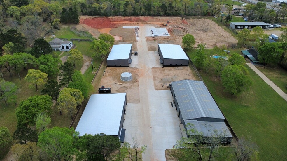 7781 Adoue Rd, Montgomery, TX à louer - Photo du bâtiment - Image 2 de 6