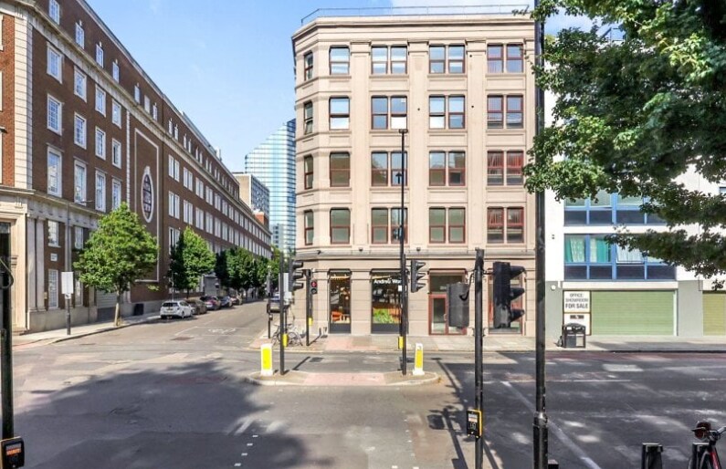 254-258 Goswell Rd, Londres à louer - Photo du bâtiment - Image 2 de 5