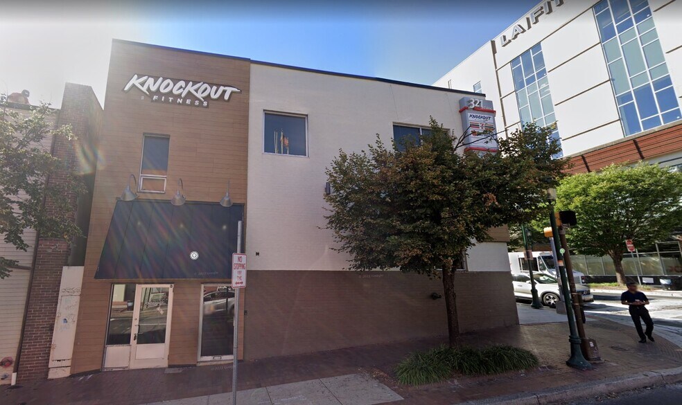 321 York Rd, Towson, MD à louer - Photo du bâtiment - Image 2 de 5