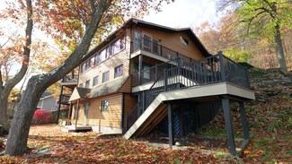 Plus de détails pour 11740 W Lake Rd, Hammondsport, NY - Flex à vendre