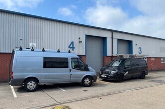 Burndell Rd, Ford à louer Photo du bâtiment- Image 1 de 2