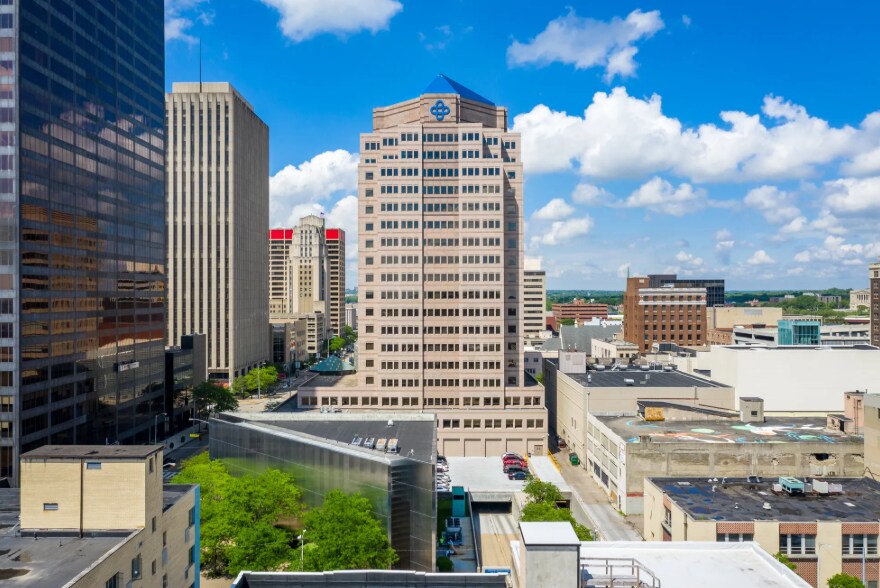 110 N Main St, Dayton, OH à vendre - Photo du bâtiment - Image 2 de 18