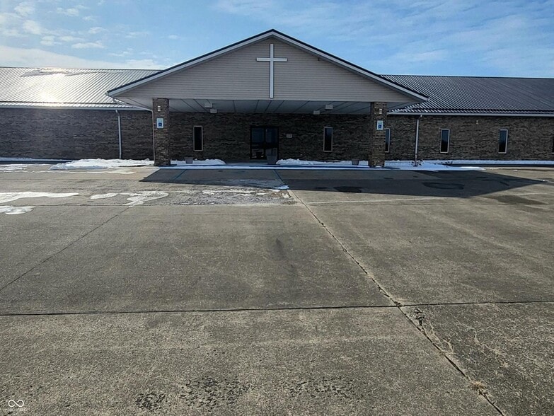 5655 W 500 S, Williamsport, IN à vendre - Photo du bâtiment - Image 2 de 10