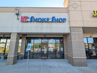 Plus de détails pour 9322 N Oak Trfy, Kansas City, MO - Commerce de détail à louer