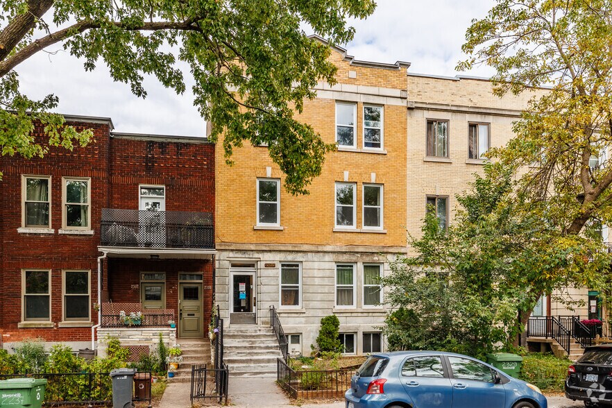 2329 Av De Hampton, Montréal, QC for sale - Primary Photo - Image 1 of 1