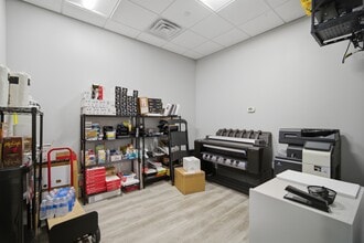 795 Ela Rd, Lake Zurich, IL for lease Interior Photo- Image 2 of 22
