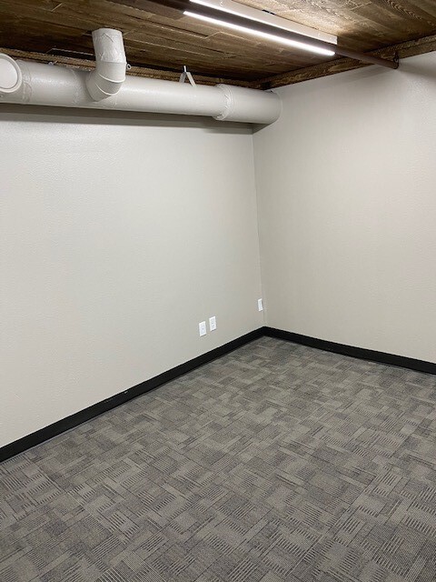 222 N Broadway, Fargo, ND for lease Interior Photo- Image 1 of 2