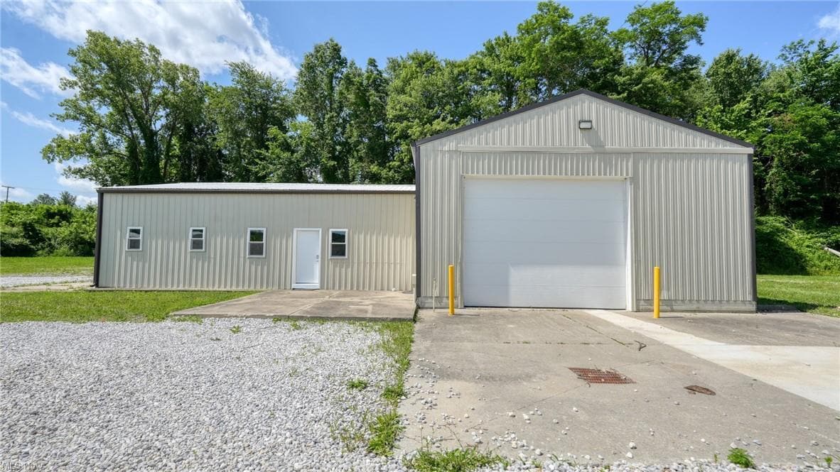 11126 E Pike Rd, Cambridge, OH à louer Photo principale- Image 1 de 20
