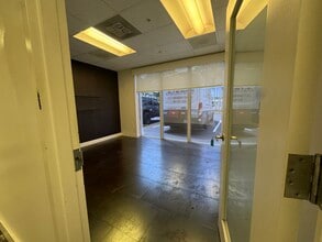 4350-4380 Oakes Rd, Davie, FL à louer Photo intérieure- Image 1 de 28