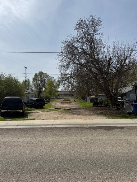 1st Street North, Nampa, ID à vendre - Photo du bâtiment - Image 2 de 2