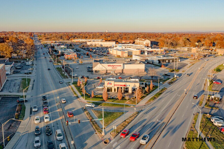 2630 NE Vivion Rd, Kansas City, MO à vendre - Photo du bâtiment - Image 2 de 3