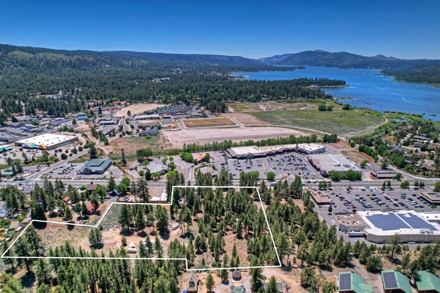 42165 Big Bear Blvd, Big Bear Lake, CA à vendre - Aérien - Image 2 de 25