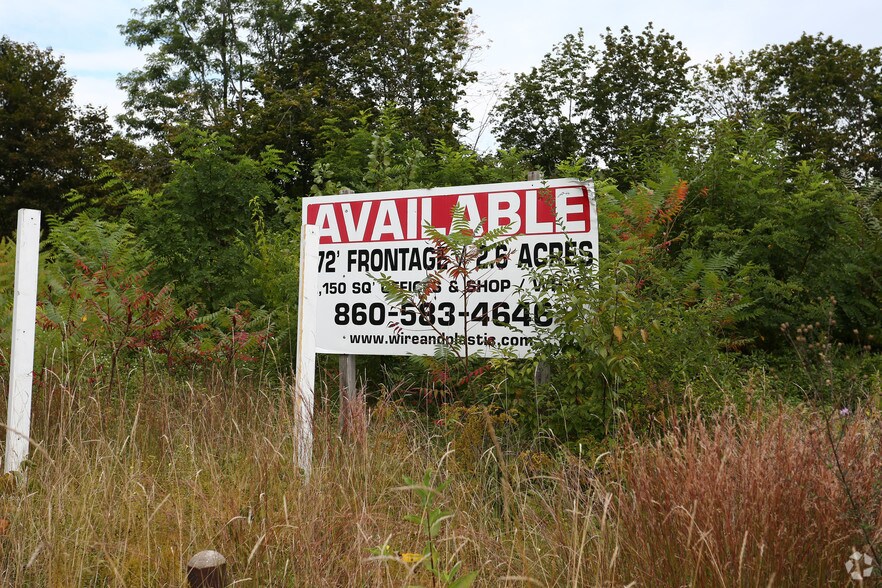 100 Franklin St, Bristol, CT à louer - Photo du bâtiment - Image 3 de 4