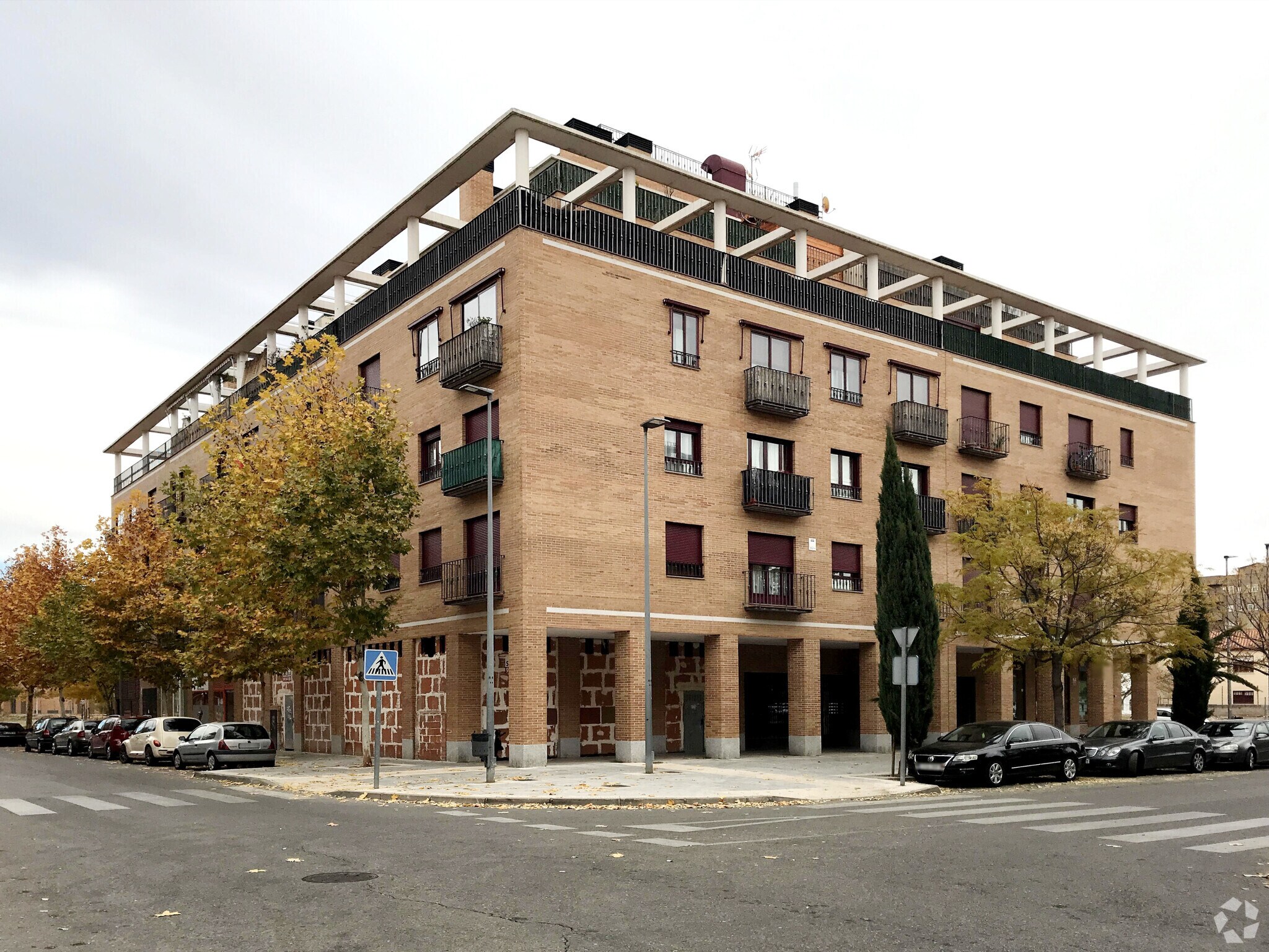 Commerce de détail dans Azuqueca de Henares, Guadalajara à louer Photo principale- Image 1 de 4