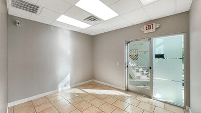3585 E Flamingo Rd, Las Vegas, NV for lease Interior Photo- Image 2 of 10