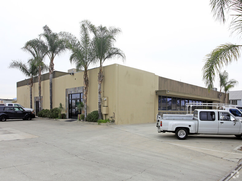 601 N Batavia St, Orange, CA for lease - Building Photo - Image 2 of 3