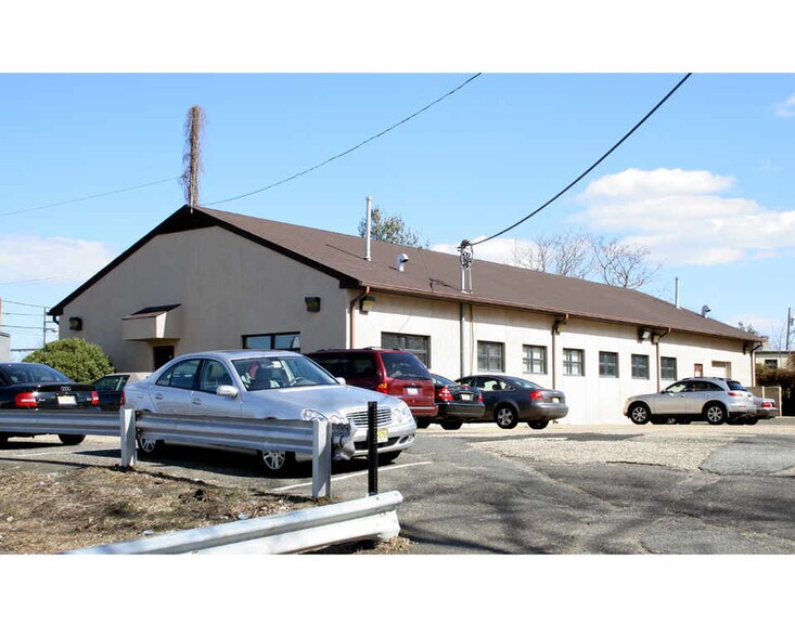 35 Main St, Matawan, NJ à louer - Photo du bâtiment - Image 3 de 9