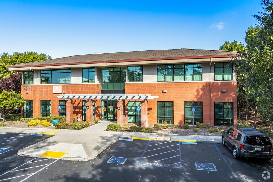 5767 Greenback Ln, Sacramento, CA for lease - Building Photo - Image 2 of 3