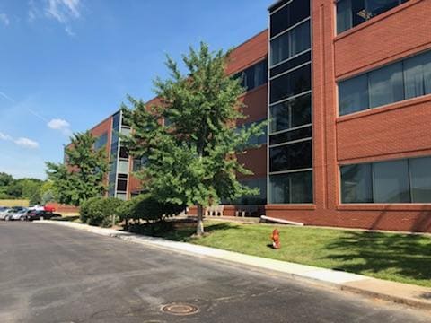 1441 W Long Lake Rd, Troy, MI for lease - Building Photo - Image 2 of 10