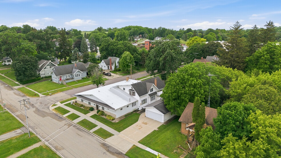181 S Main St, Markesan, WI for sale - Building Photo - Image 2 of 69