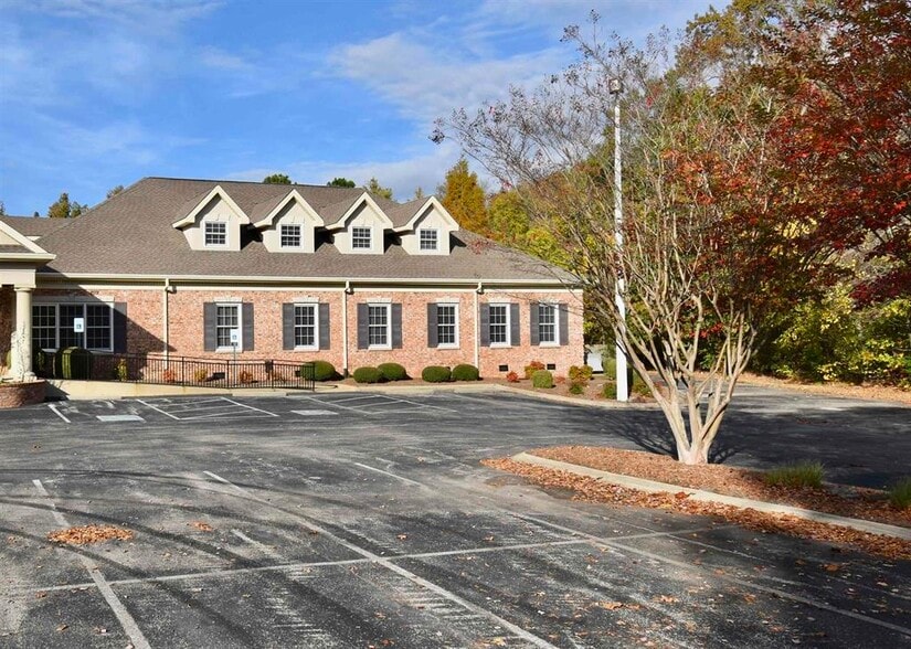 209 Oil Well Rd, Jackson, TN for lease - Building Photo - Image 2 of 59