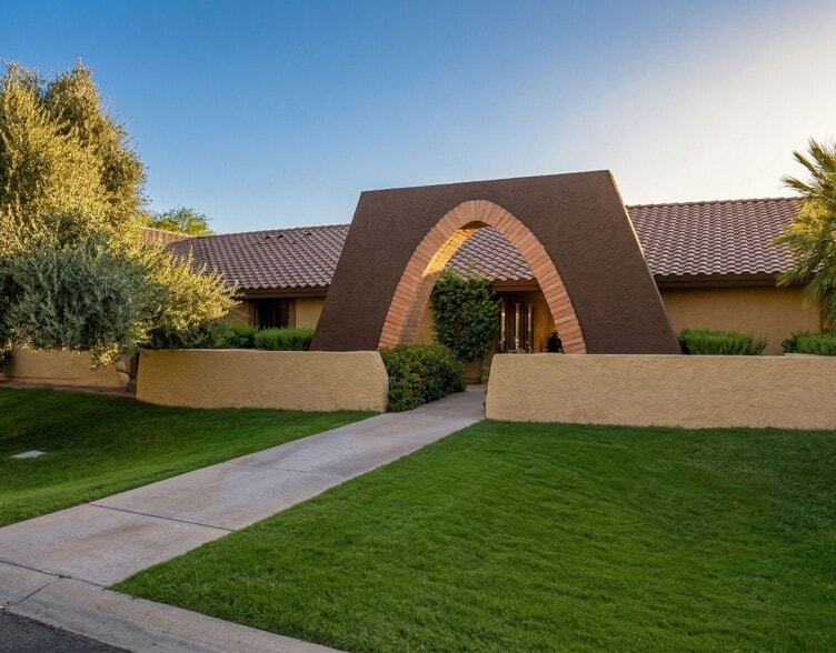 5777 S Rural Rd, Tempe, AZ à louer - Photo du bâtiment - Image 2 de 5