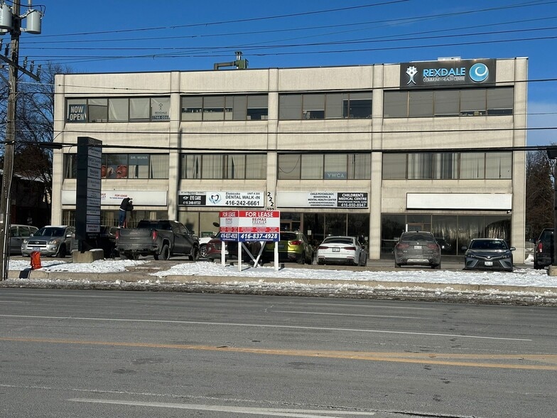 222 Dixon Rd, Toronto, ON for lease - Building Photo - Image 1 of 3