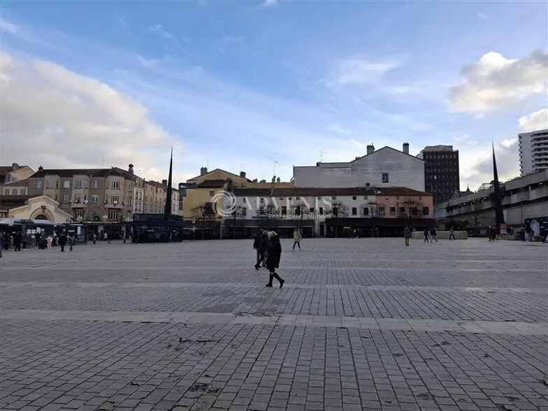 Office in Nancy for lease - Building Photo - Image 3 of 6