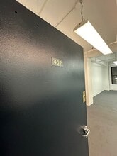 261 W 35th St, New York, NY for lease Building Photo- Image 2 of 6