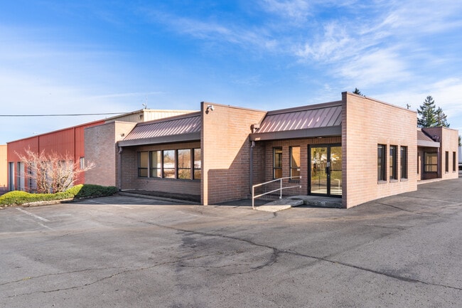 Plus de détails pour 6455 NE Columbia Blvd, Portland, OR - Industriel à louer