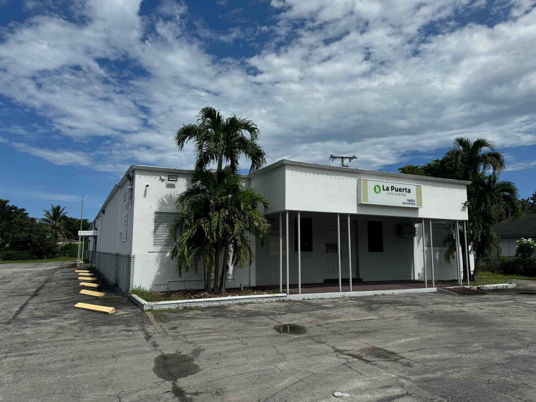 12495 NE 2nd Ave, North Miami, FL à vendre Photo du bâtiment- Image 1 de 15