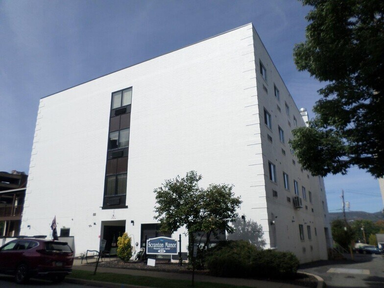 819 Jefferson Ave, Scranton, PA à vendre - Photo du bâtiment - Image 1 de 29