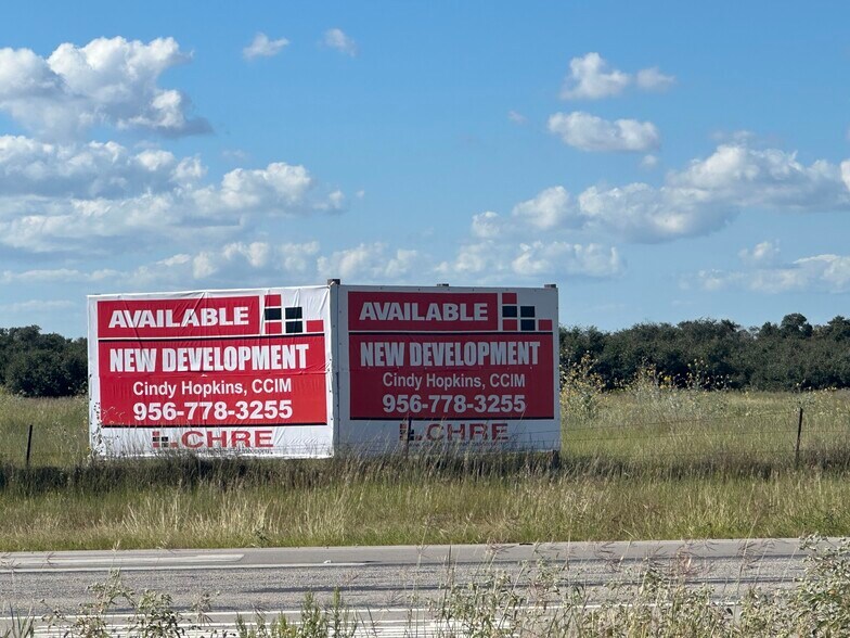 2356 Resendez Rd, Aransas Pass, TX for sale - Primary Photo - Image 1 of 12
