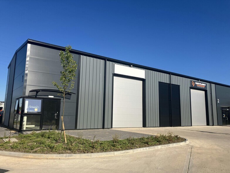 Welbeck Way, Peterborough à louer - Photo du bâtiment - Image 2 de 8