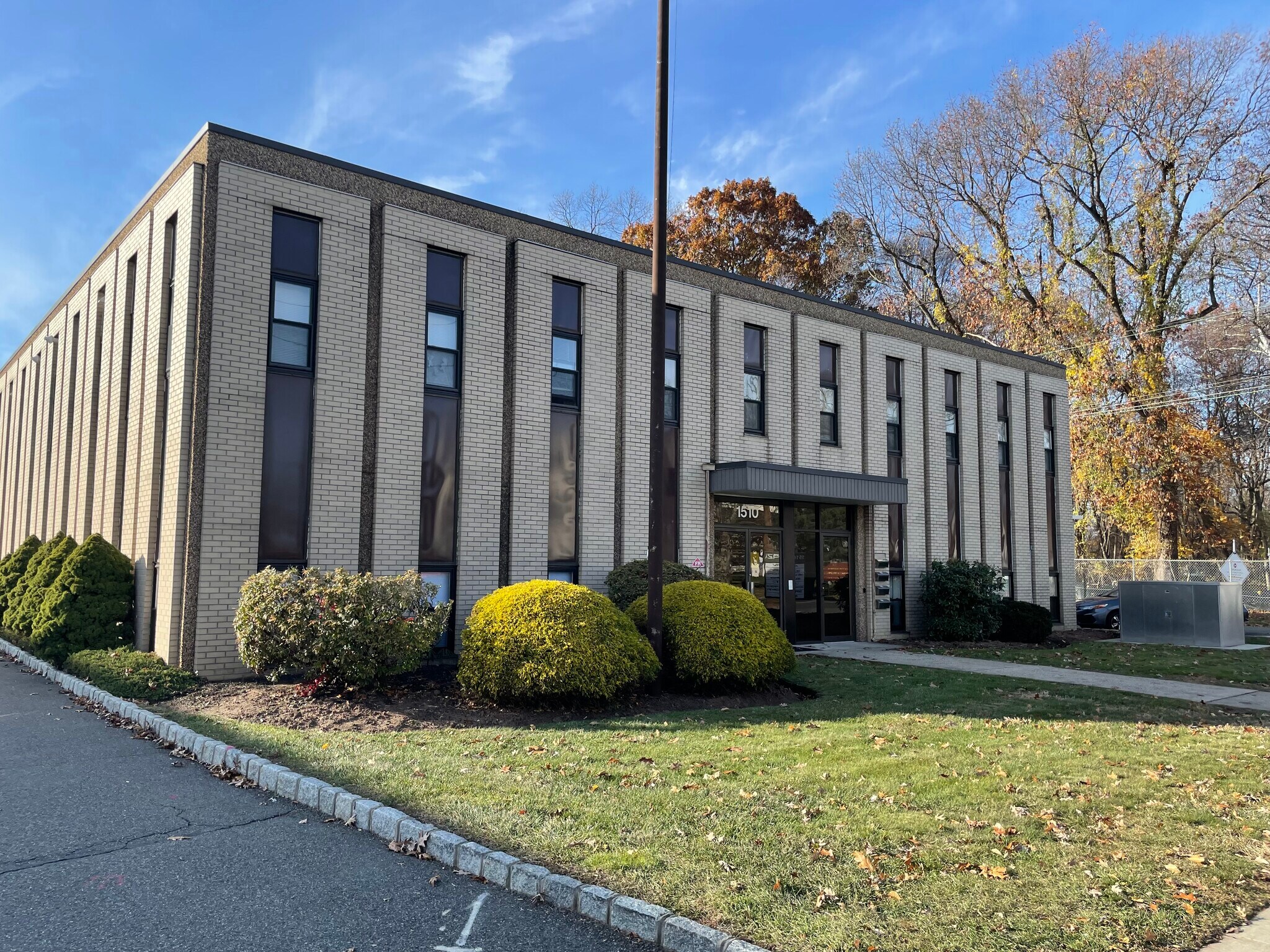 1510 Park Ave, South Plainfield, NJ for lease Primary Photo- Image 1 of 7