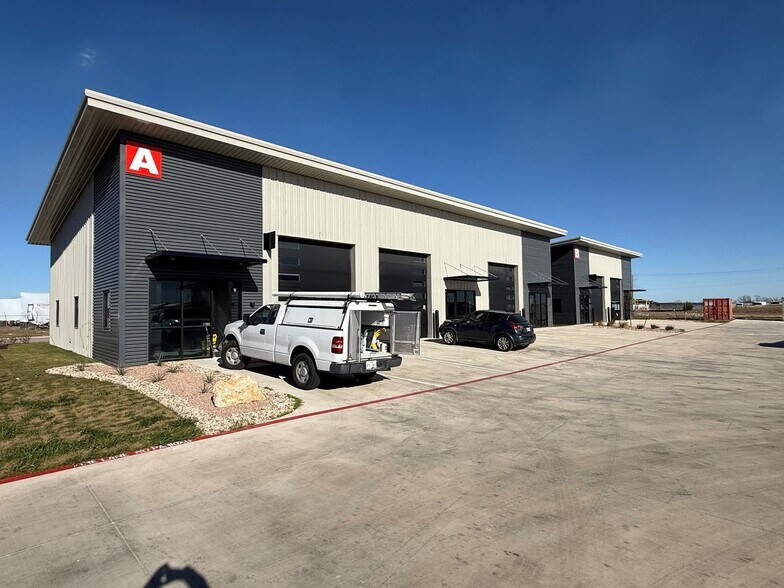 704 Progress Dr, Killeen, TX à louer - Photo du bâtiment - Image 3 de 15