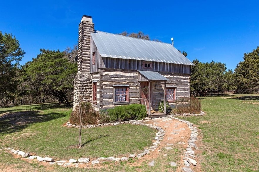 5000 S State Highway 16, Fredericksburg, TX for sale - Building Photo - Image 1 of 1