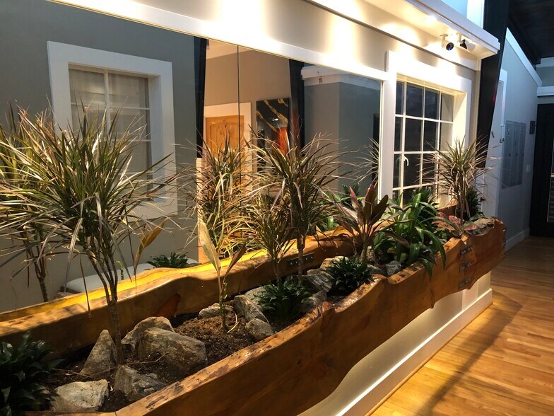 5801 NE Roswell Rd, Atlanta, GA à louer - Photo du bâtiment - Image 3 de 12