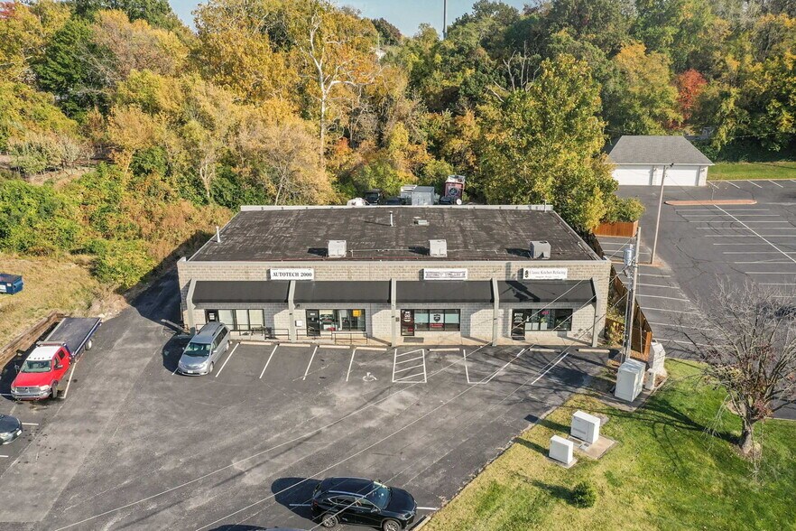 3444 N Lindbergh Blvd, Saint Ann, MO à vendre - Photo du bâtiment - Image 3 de 24