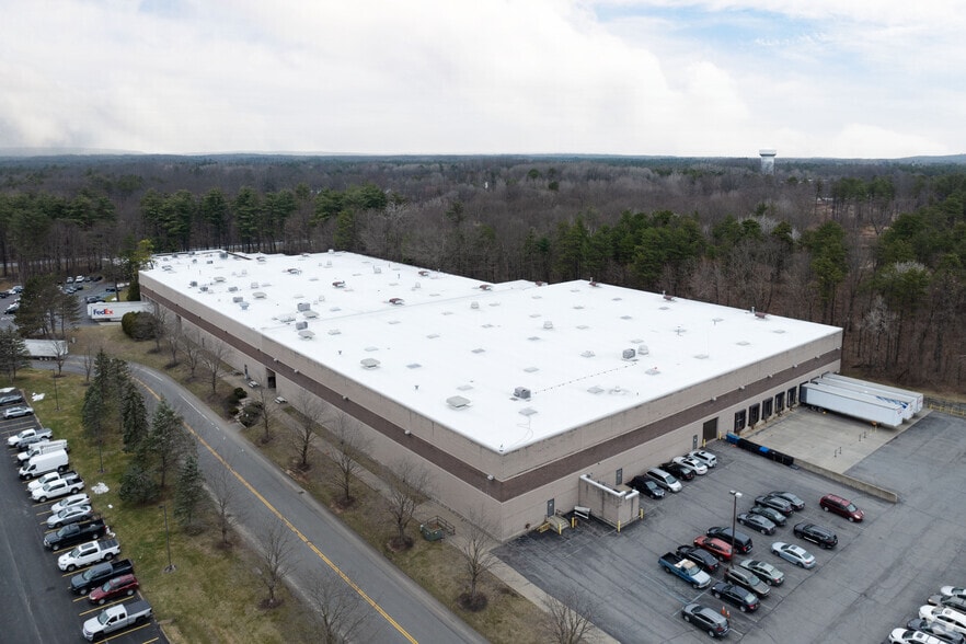 38 Corporate Cir, Albany, NY à vendre - Photo principale - Image 3 de 23