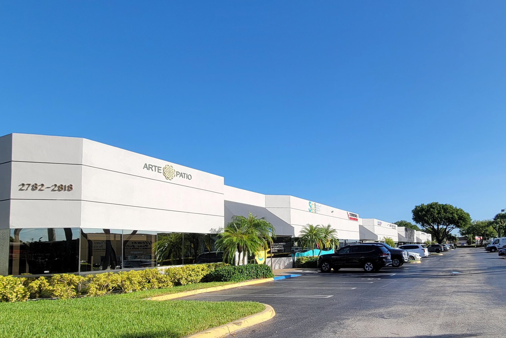 2782-2878 NW 79th Avenue, Doral, FL for lease Primary Photo- Image 1 of 3