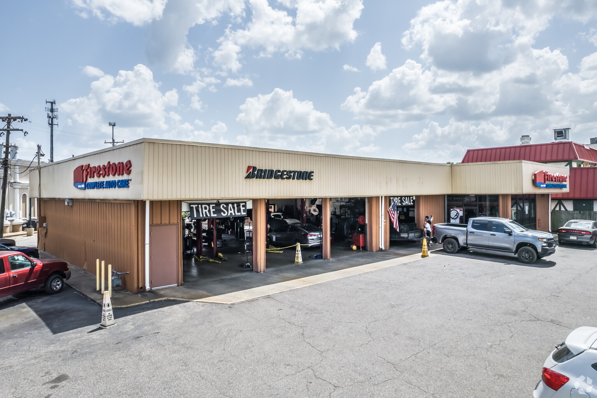 5151 Summer Ave, Memphis, TN for lease Primary Photo- Image 1 of 5