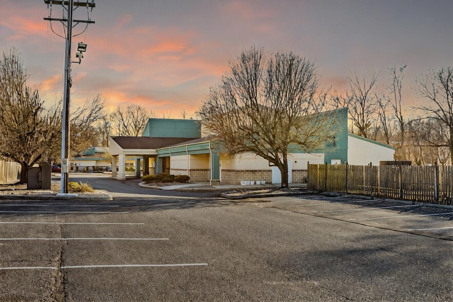 1133 E Chestnut Ave, Vineland, NJ for sale - Primary Photo - Image 1 of 9