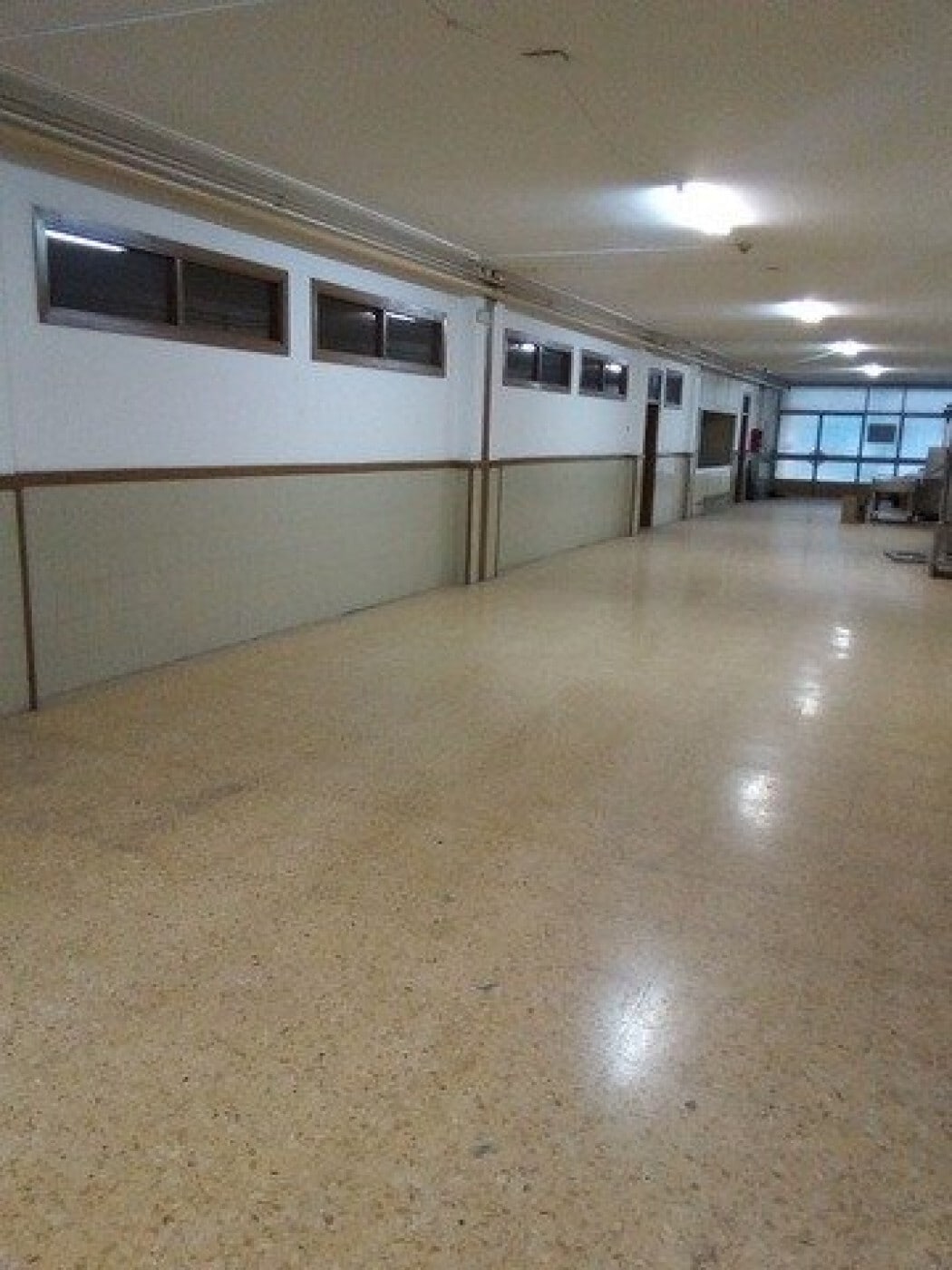 Retail in València, Valencia for lease Interior Photo- Image 1 of 4