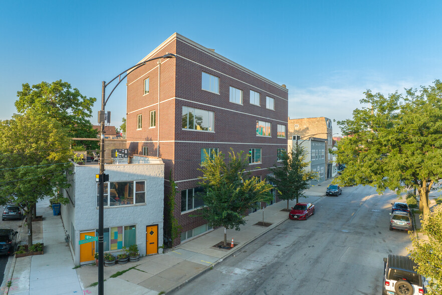 1935 S Canalport Ave, Chicago, IL à vendre - Photo du bâtiment - Image 1 de 1