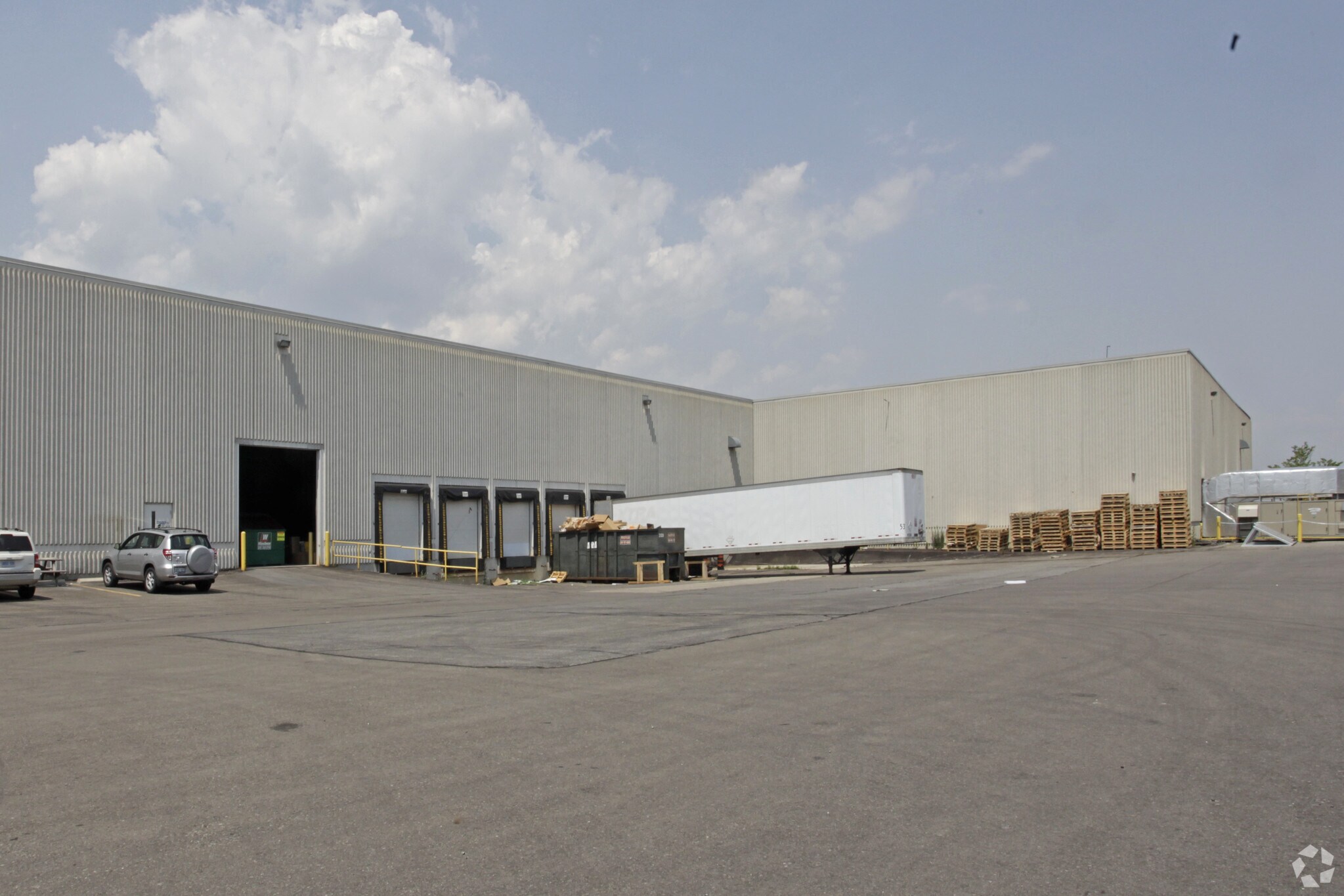 240 Courtneypark Dr E, Mississauga, ON for sale Building Photo- Image 1 of 1