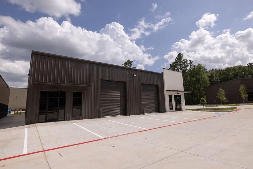 3513 N Loop 336 W, Conroe, TX for sale - Building Photo - Image 2 of 10