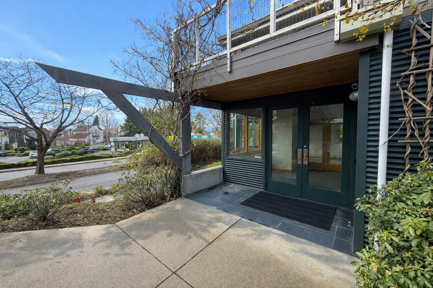 1414 Market St, Kirkland, WA à louer - Photo du bâtiment - Image 3 de 6