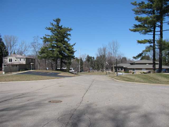 0 Craft Ct, Jackson, MI à vendre - Photo du b timent - Image 2 de 10