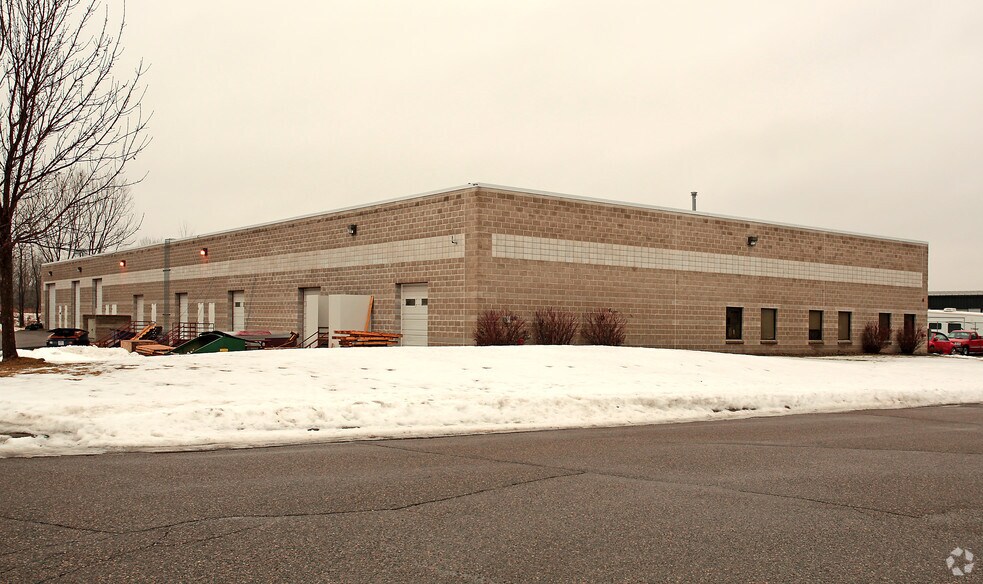 12700 Zenith Ave, Burnsville, MN à louer - Photo du bâtiment - Image 2 de 2
